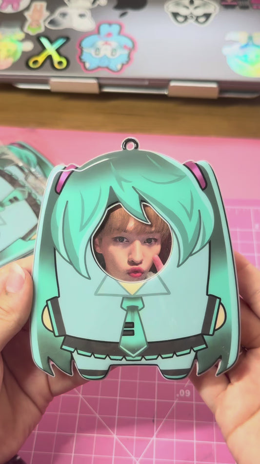 miku photocard holders!